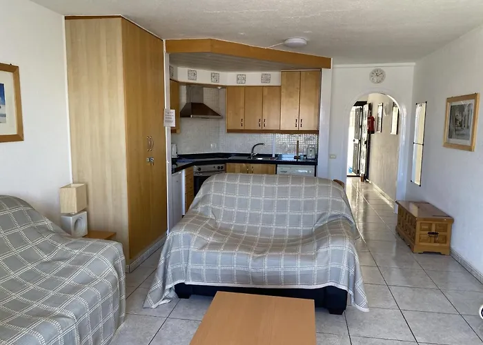 公寓 1 Bed 20a2, Victoria Court 1, Cristianos, Tenerife 洛斯克里斯蒂亚诺斯